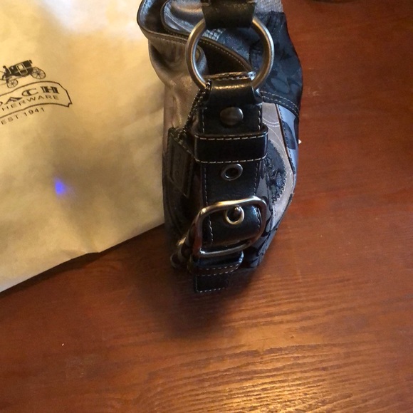 Beautiful patchwork Coach bag - Picture 3 of 7